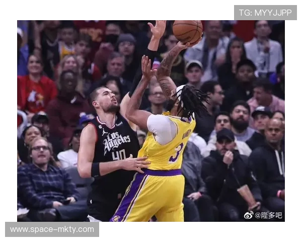 卢指导详解末节包夹策略，祖巴茨成防守关键支点